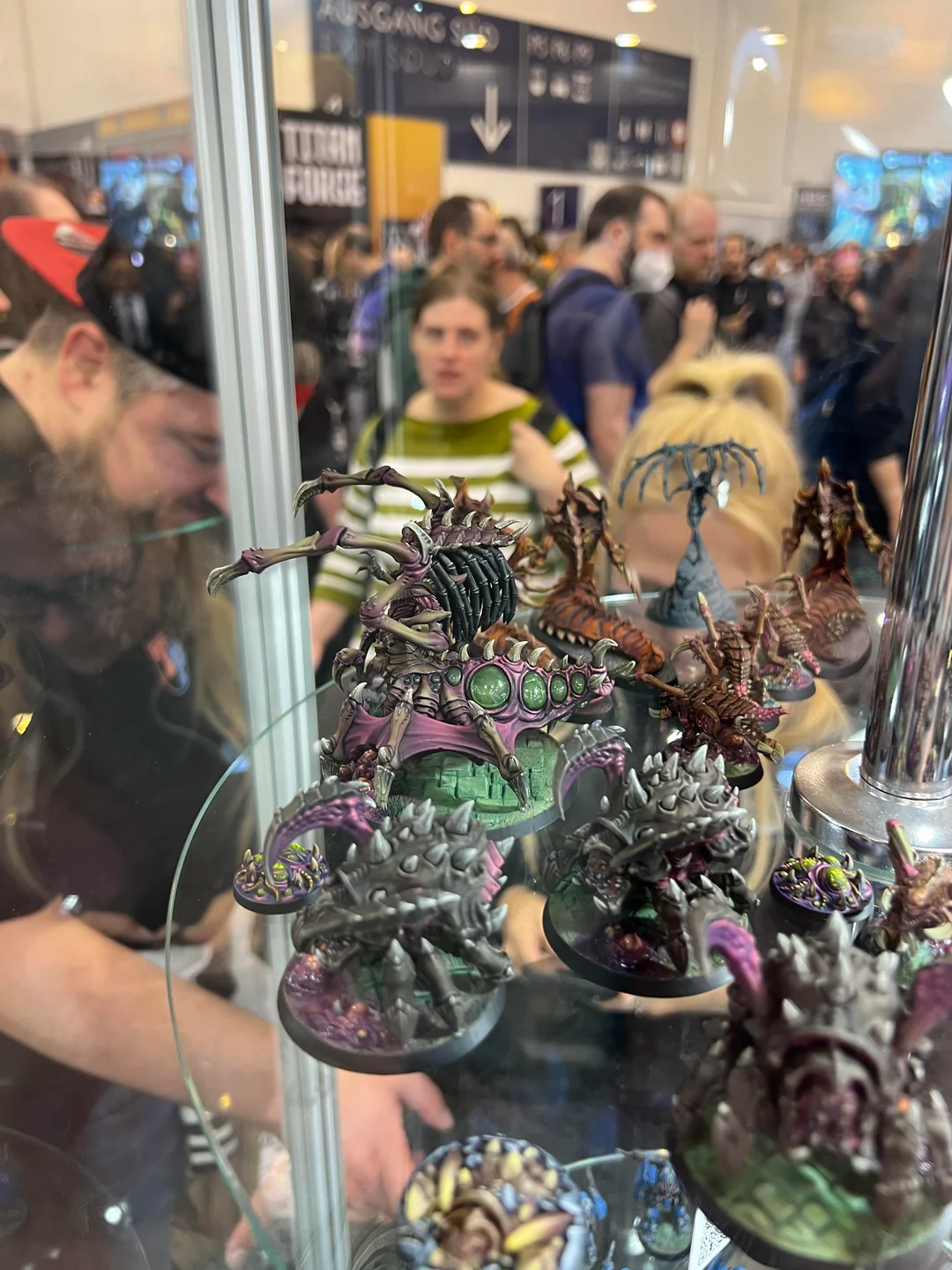 Starcraft Tabletop Miniature Pics From Spiel 2025 V0 Yr7w46s73vwf1