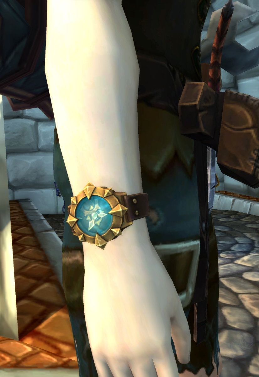 1137659 Golden Mobile Timepiece